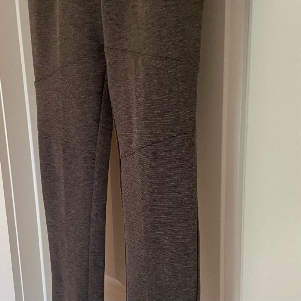 Liz Lange Maternity Grey Legging Comfy Pant Size Medium - Picture 5 of 7